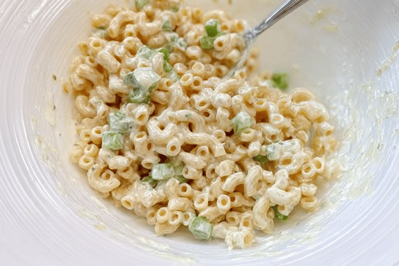 Grandma's Classic Macaroni Salad