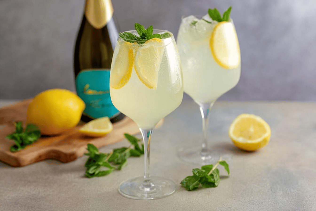 Easy Limoncello Spritz Recipe